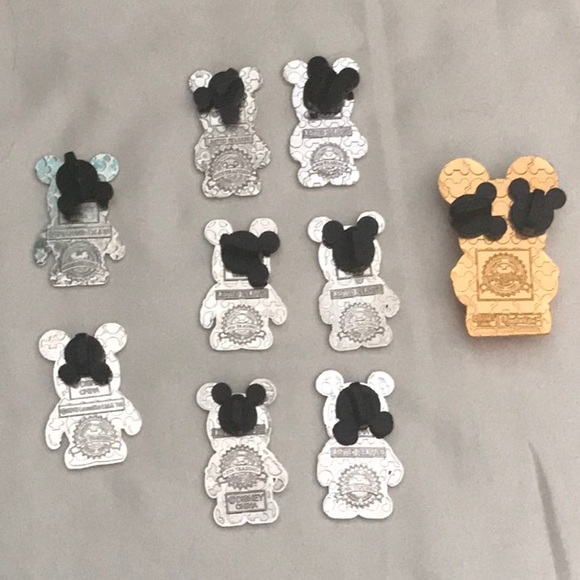 Sold   Disney Vinylemation Limited Release 9 Pin set - Picture 8 of 8
